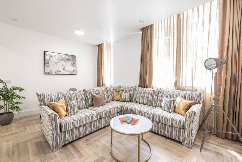 The Pocklington - The Filbert Suite Leicester Bagian luar foto