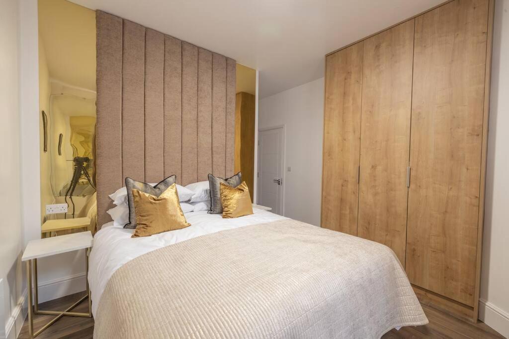 The Pocklington - The Filbert Suite Leicester Bagian luar foto
